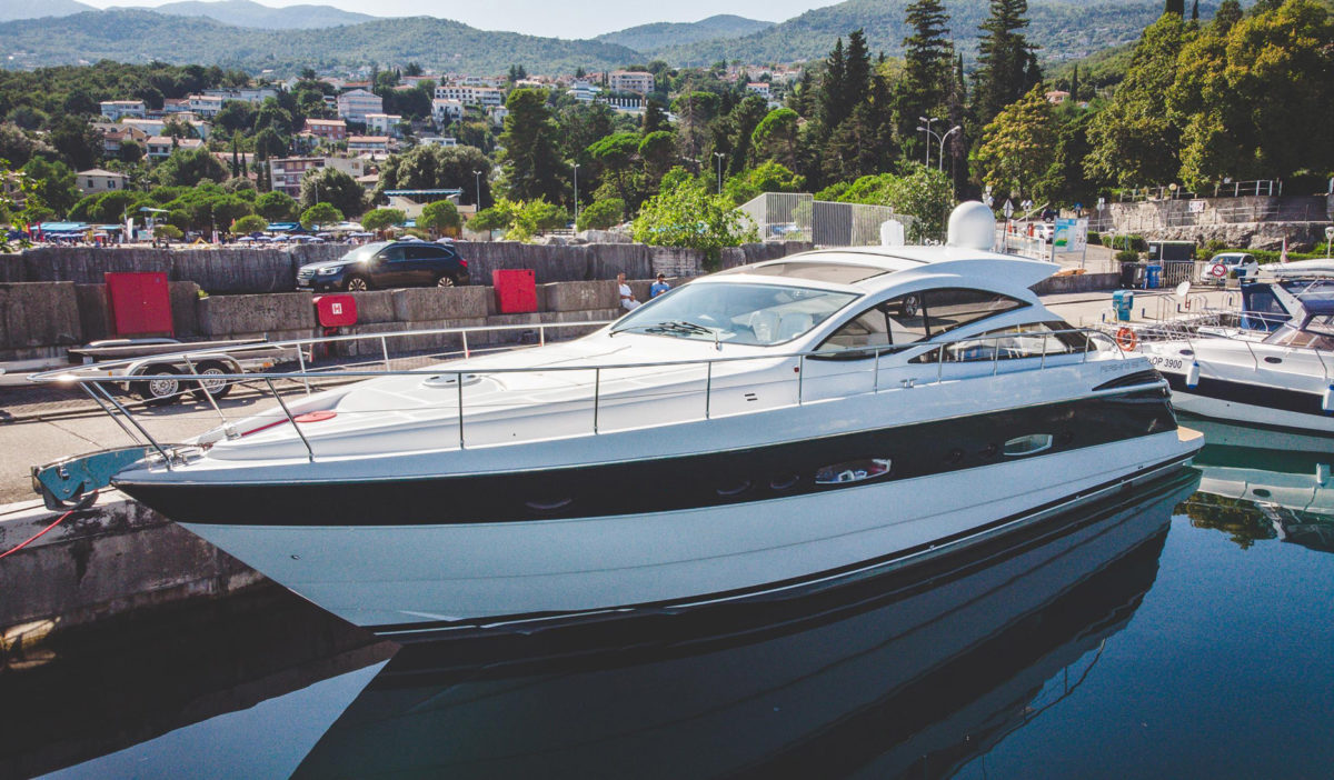PERSHING 56 2008 год