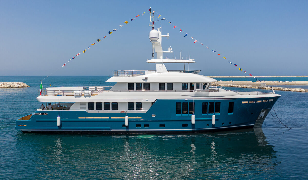 Cantiere delle Marche Darwin 115