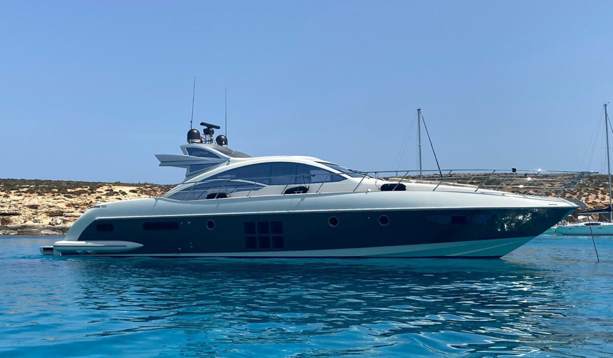 Azimut 62S