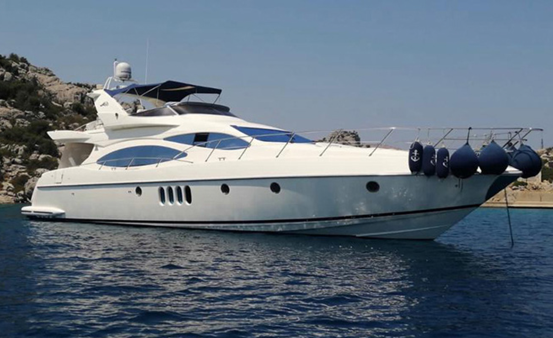 Buy yacht Azimut 68 Plus