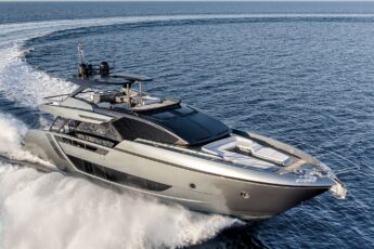 Riva 82′ Diva